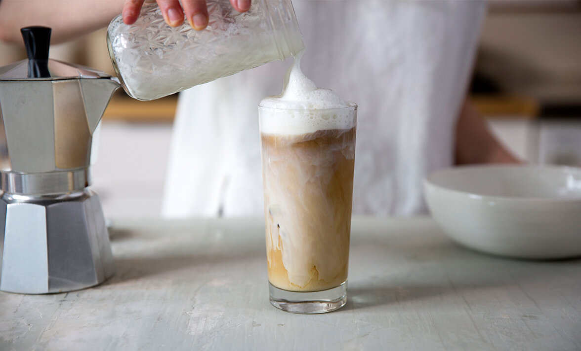 IcedLatte_RecipeHeader_Desktop_1176x712_0.jpg