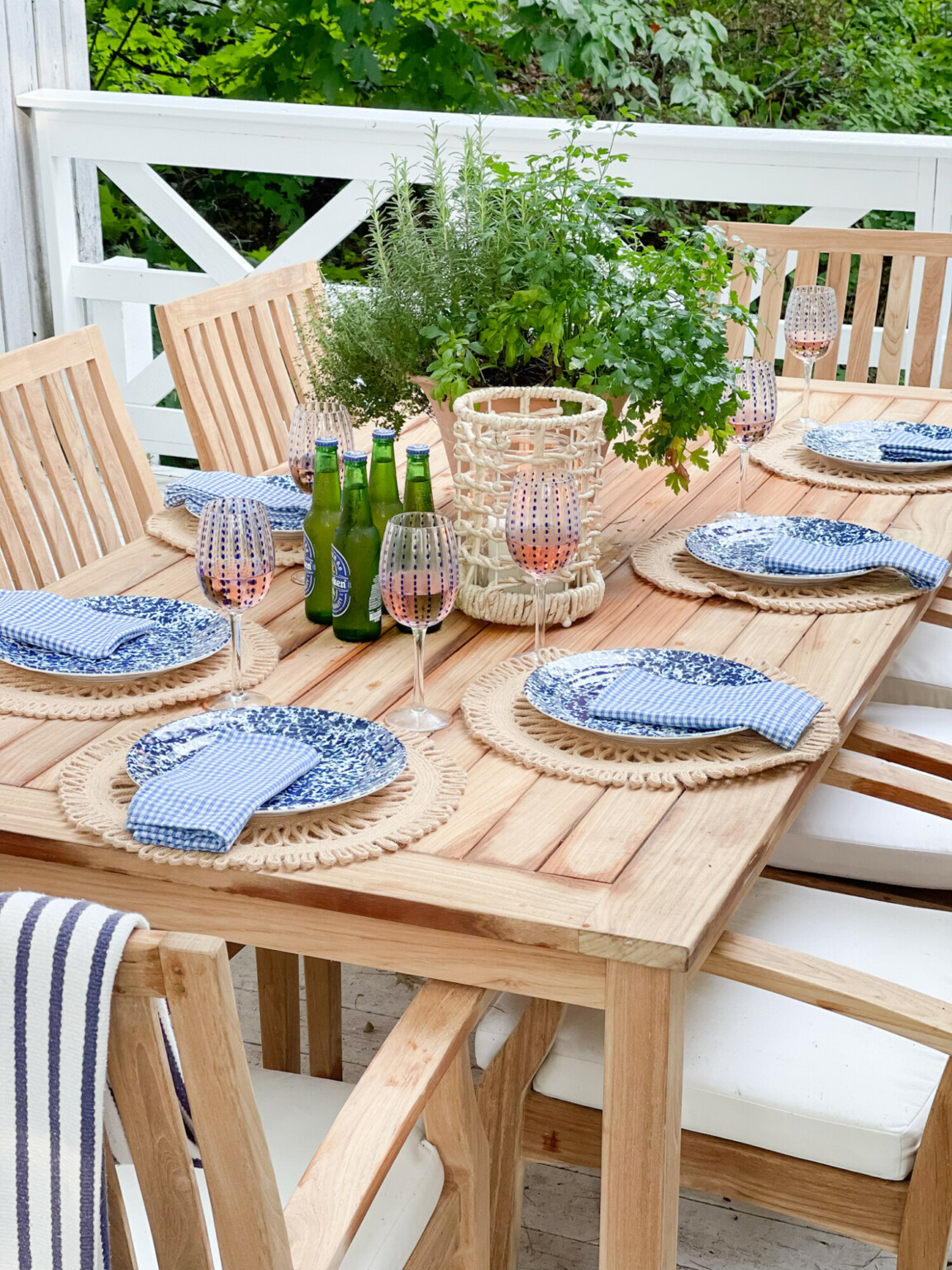 Outdoor Dining with Yardbird Margaret of York