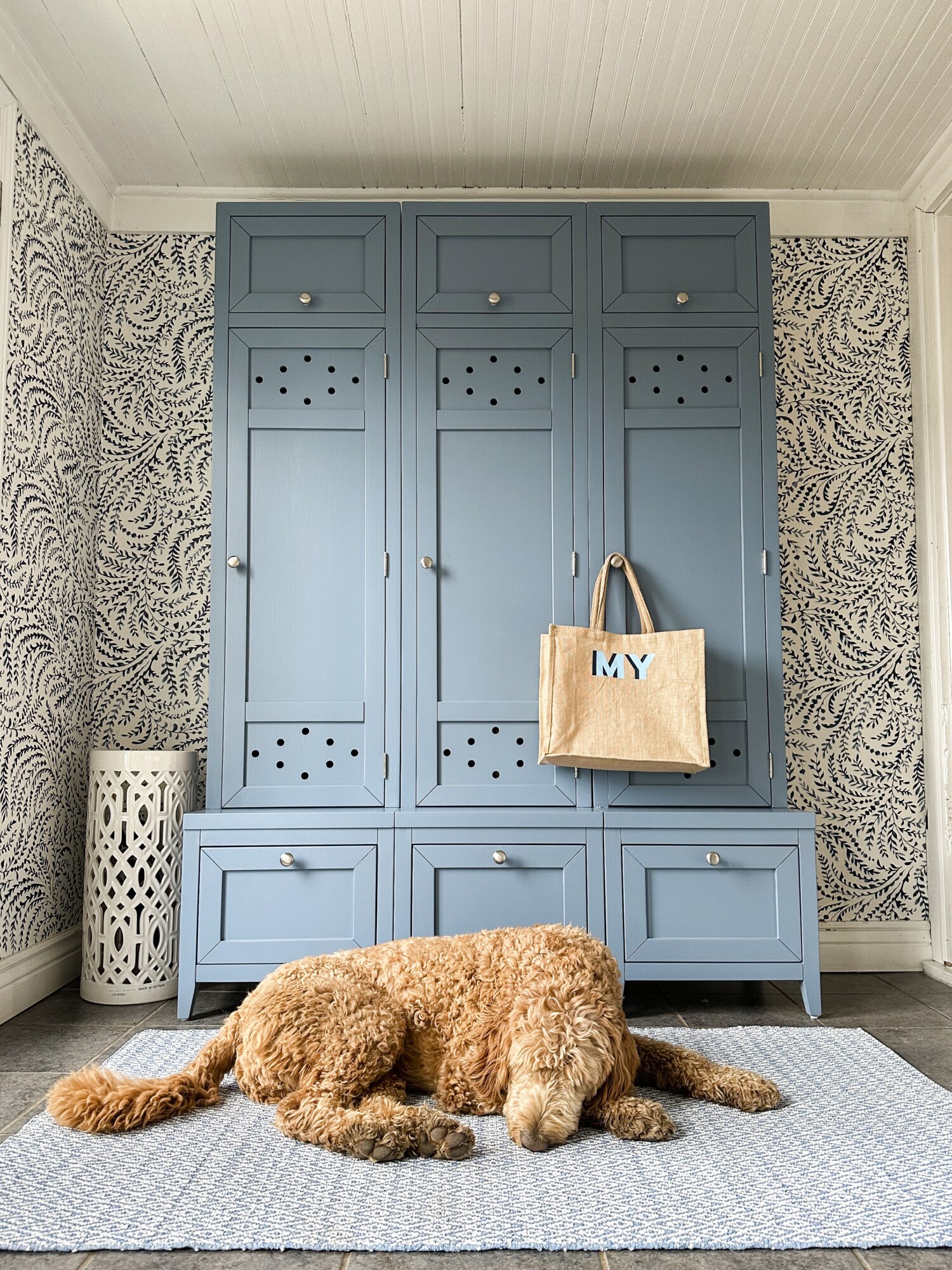 66+ Mudroom Ideas ( SMART STORAGE & STYLISH LOOK ) - Mudrooms